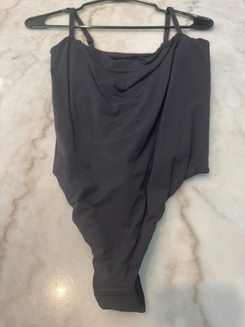 SKIMS Fits Everybody Cami Bodysuit w/ clasps size L